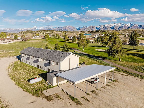 4th image of 264 Country Club Pl