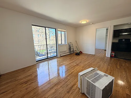 4135 159th St #2 Photo 1