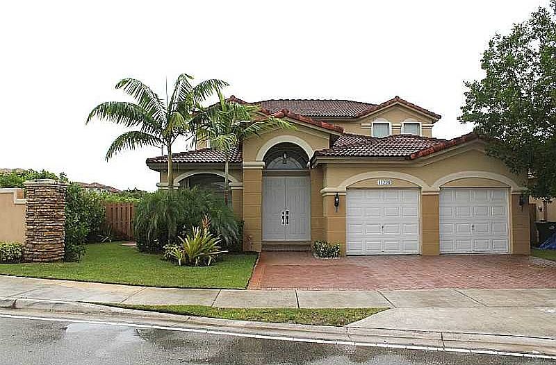 1st image of 11224 NW 79th Ln