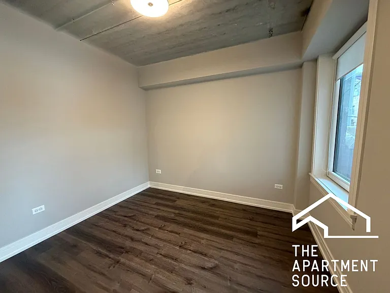 962 W Carmen Ave #1 — Photo 10