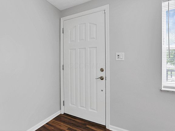 5th image of 1715 Winding Hollow Dr