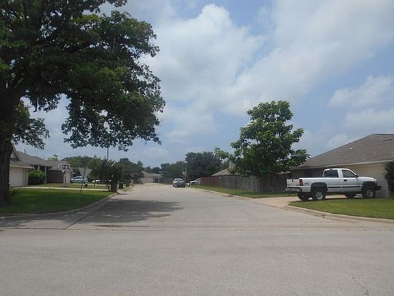 5th image of 206 River Springs Pkwy