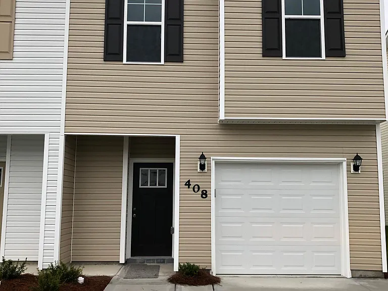 408 Vandemere Ct — Photo 1