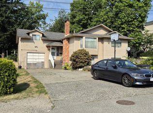 10661 138a St, Surrey, BC V3T 4L2