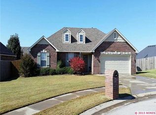 2108 S Javine Ct, Skiatook, OK 74070