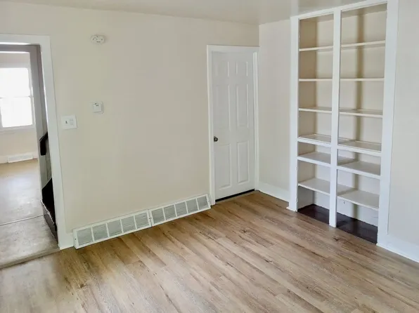 181 Vine AKA 2-4 Mount Zion Way, 181 Vine St #4, Bridgeton, NJ 08302