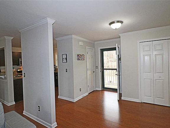 5th image of 3900 Riverlook Pkwy SE #1