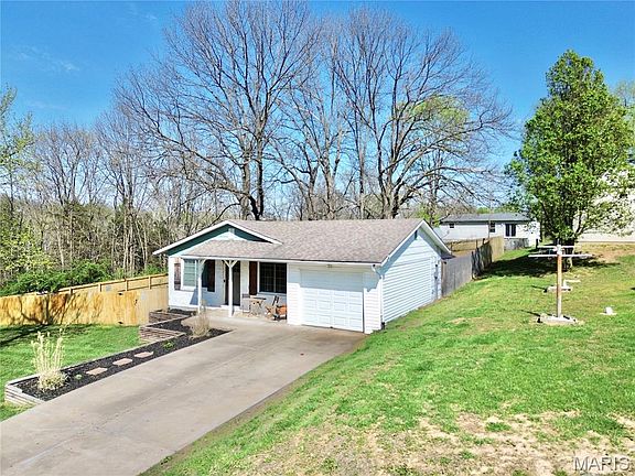 2nd image of 919 N 7th St