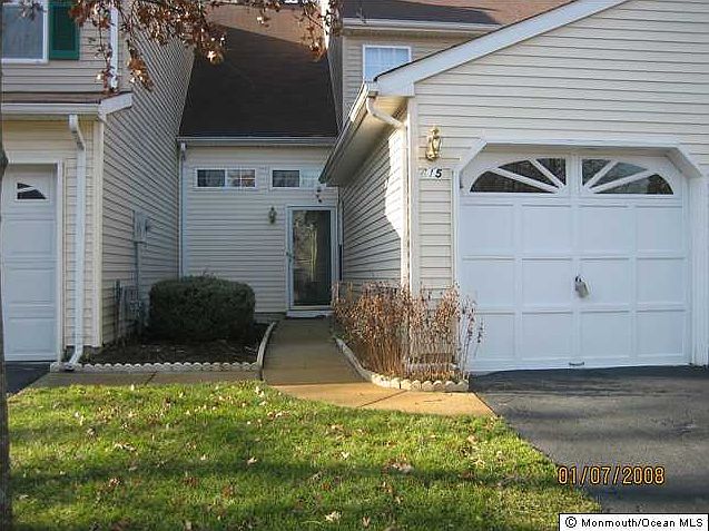 1st image of 615 Woodbine Ln