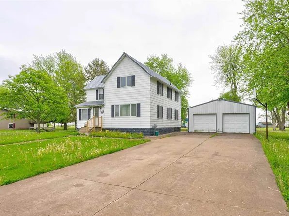 2501 Burlington St, Columbus City, IA 52737