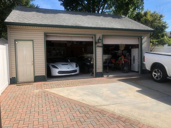 3rd image of 103 Catherine Ave