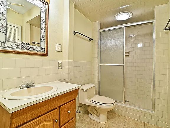 5th image of 5543 Grove Ave