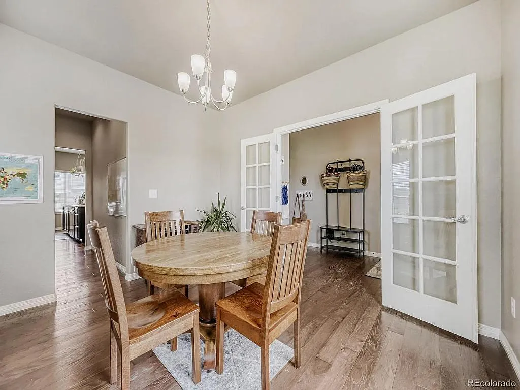 503 Mount Rainier St — Photo 3