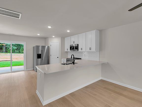 5th image of 1295 N Highway 101 Lot 3