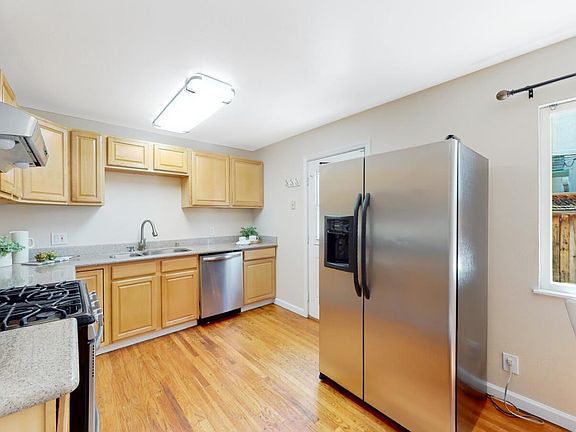 5th image of 1693 Nightingale Ave