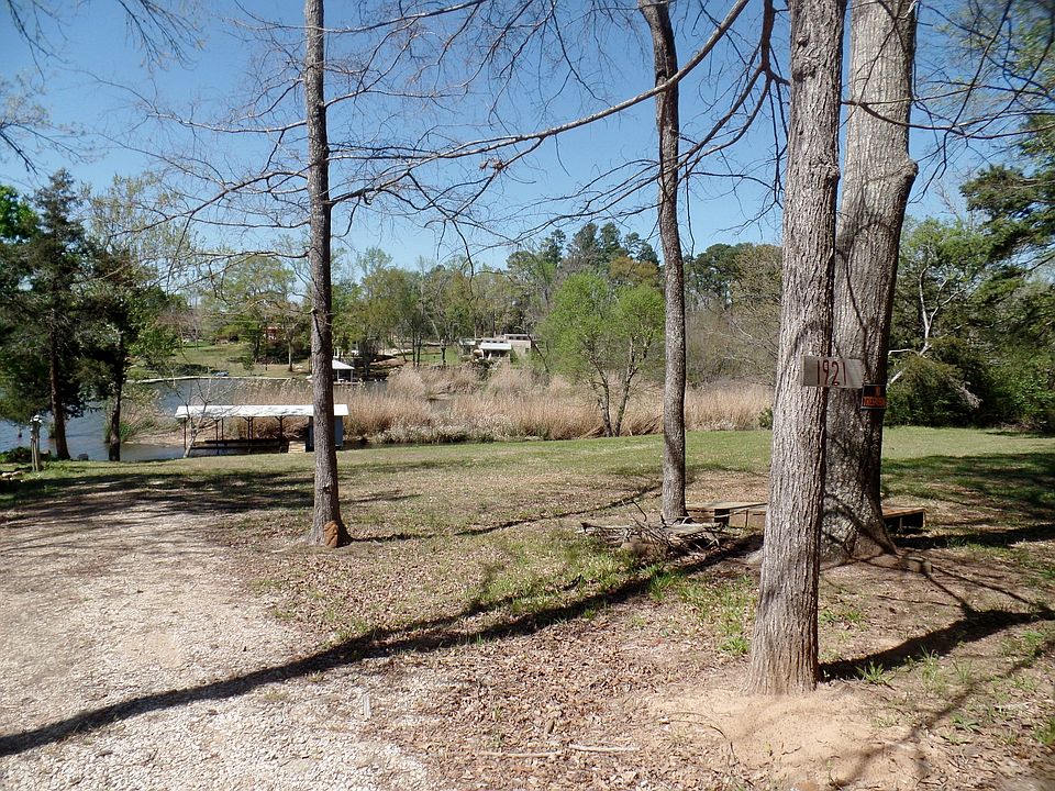 1st image of 1921 Lakeshore Dr