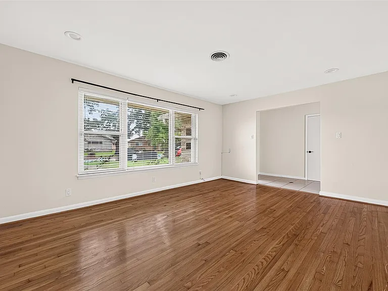 4002 Mischire Dr — Photo 9