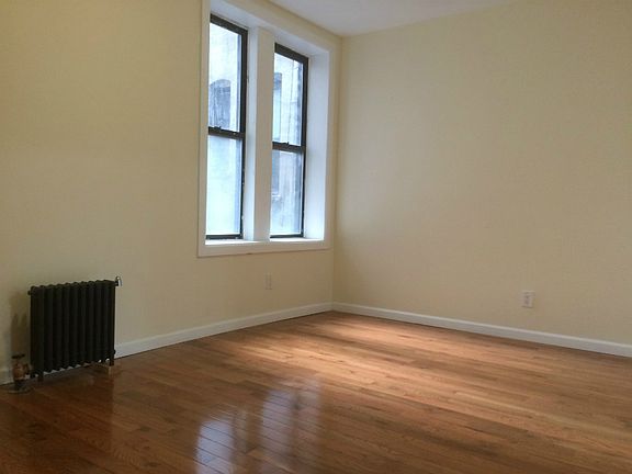 3rd image of 564 W 160th St APT 26