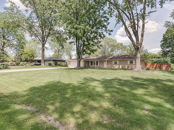 5th image of 4026 Wyandotte Dr