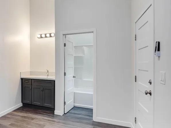 Everett Ave, 2143-2147 Everett Ave #2145-A, San Diego, CA 92113