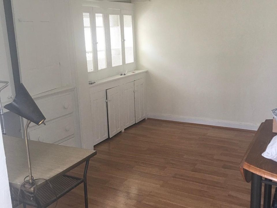 2nd image of 341 Wyoming Ave #341REAR
