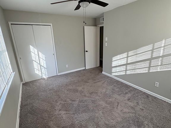 4th image of 2689 Hillcrest Dr