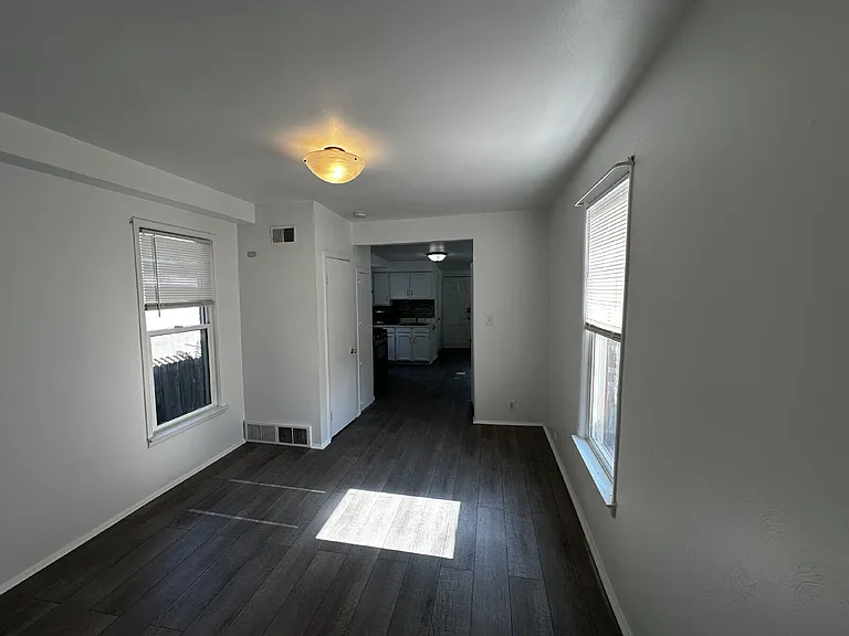 172 W Maple Ave #2 — Photo 17