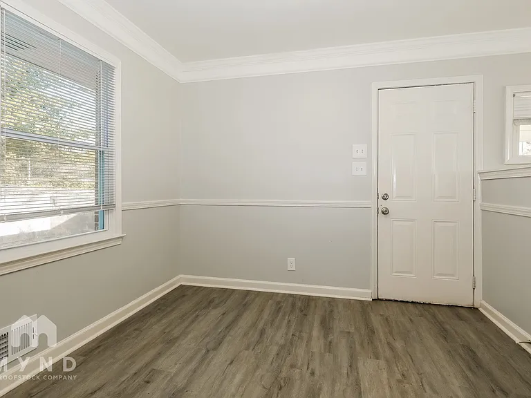 4769 Ridgewood Dr — Photo 9