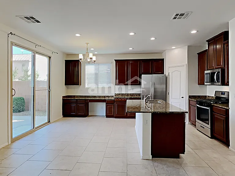 492 Bright Peridot Ave — Photo 4