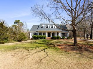 305 Valley View Dr, Seneca, SC 29672