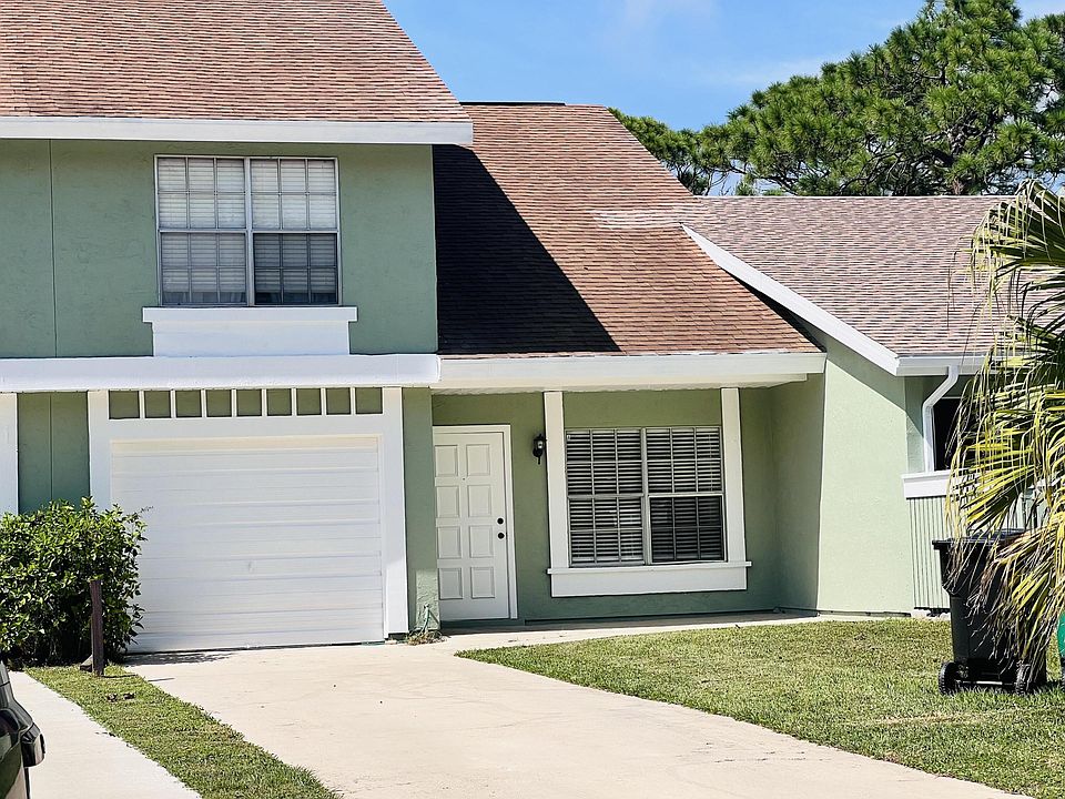 1st image of 1469 SE Rivergreen Circle
