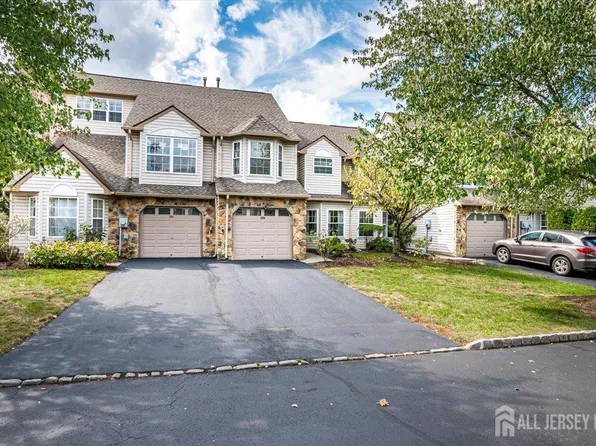 230 Nebula Rd, Piscataway, NJ 08854