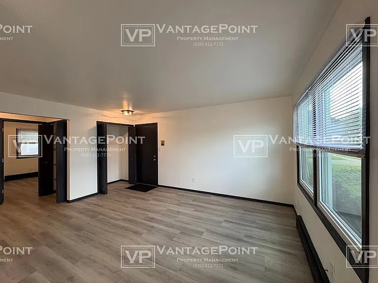 2120 Van Deuren St #A — Photo 9