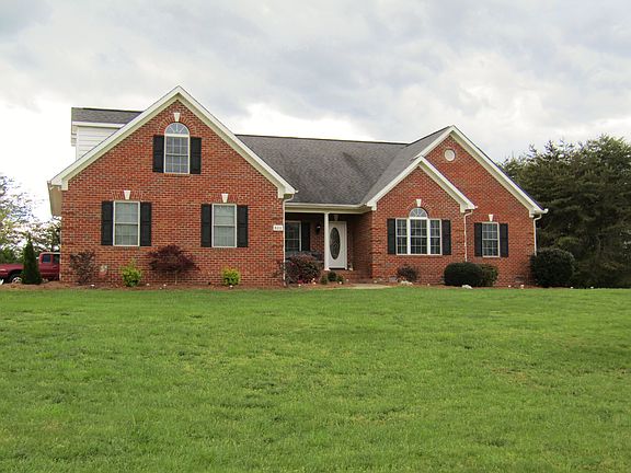 2nd image of 8211 Hunters Dr