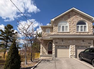 1221 Anoka St, Ottawa, ON K1V6C5