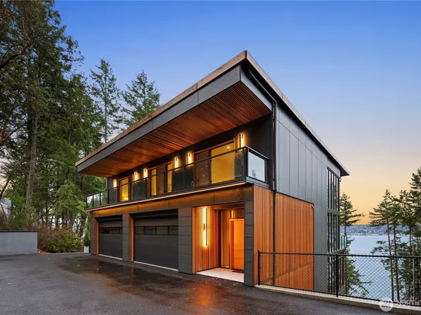 107 27th Avenue NW, Gig Harbor, WA 98335
