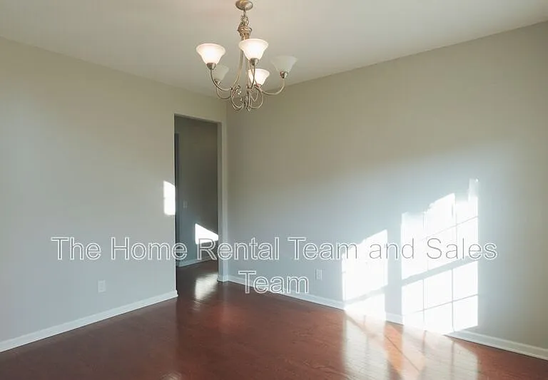 25 Litchfield Dr — Photo 11