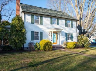11 Hawthorne Ave, Barrington, RI 02806