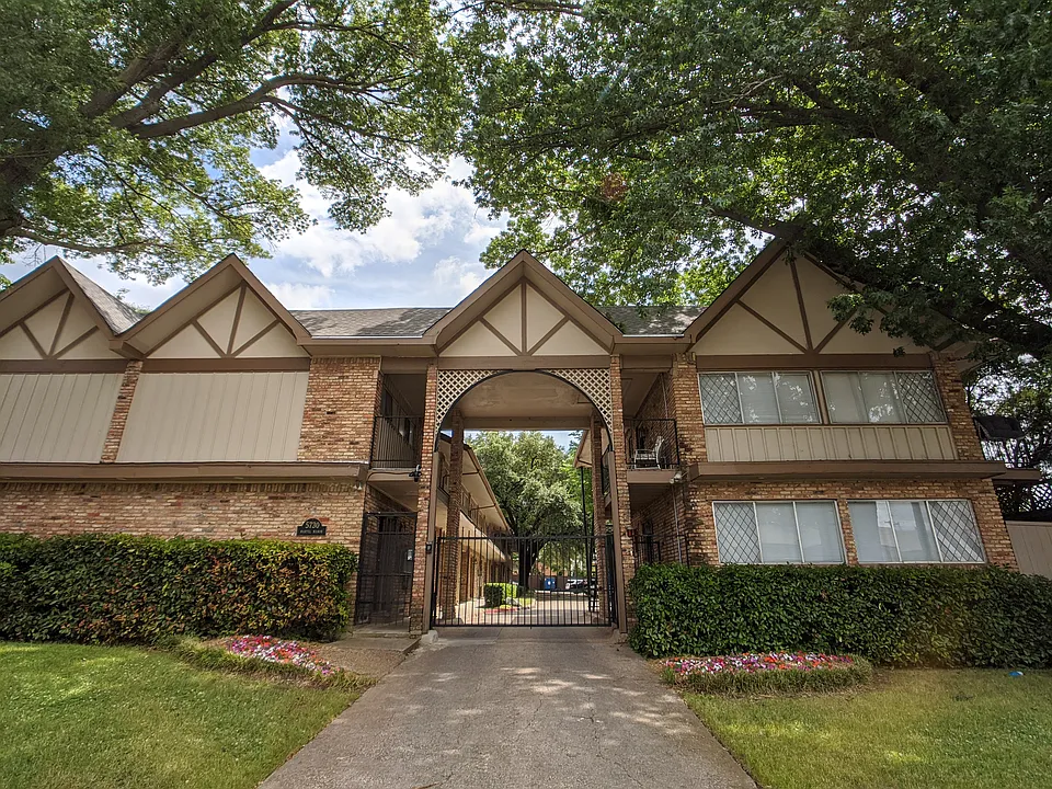 5730 Martel Ave #108