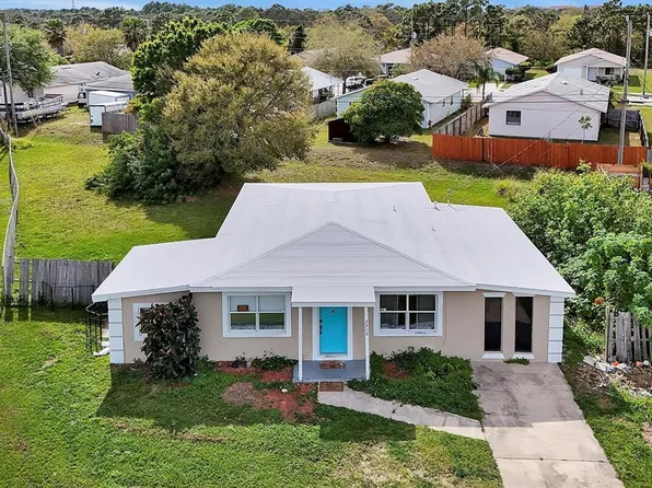 3312 Plummer Cir, Melbourne, FL 32901