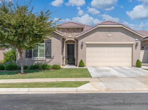 9710 Petersburg Pl, Bakersfield, CA 93306