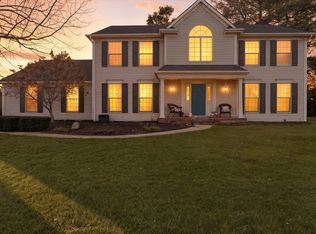 51635 Fox Pointe Ln, Granger, IN 46530