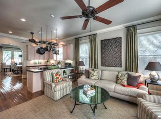 2705 Nicholson St, Houston, TX 77008