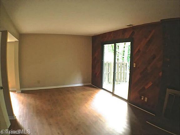 4th image of 219 C Village Ln