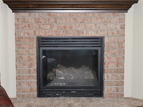 3rd image of 5911 N Canyon Ct