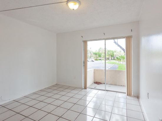 7743 SW 86th St #D-129, Miami, FL 33143 | Zillow