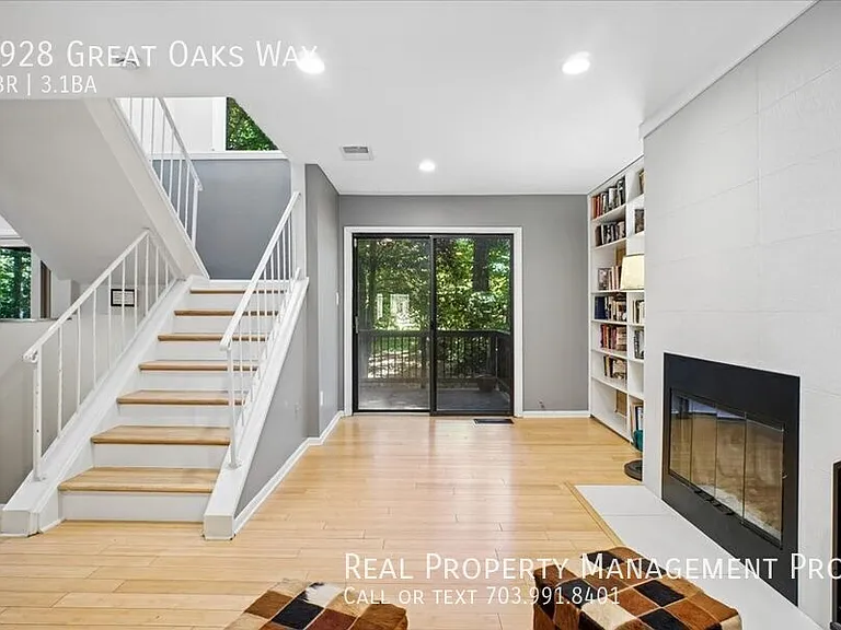 9928 Great Oaks Way — Photo 23