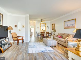 6902 Walnut Hill Dr, Gainesville, VA 20155