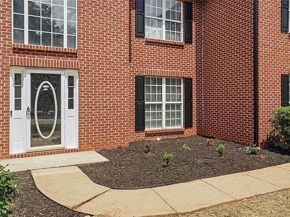 2nd image of 5740 Grove Place Xing