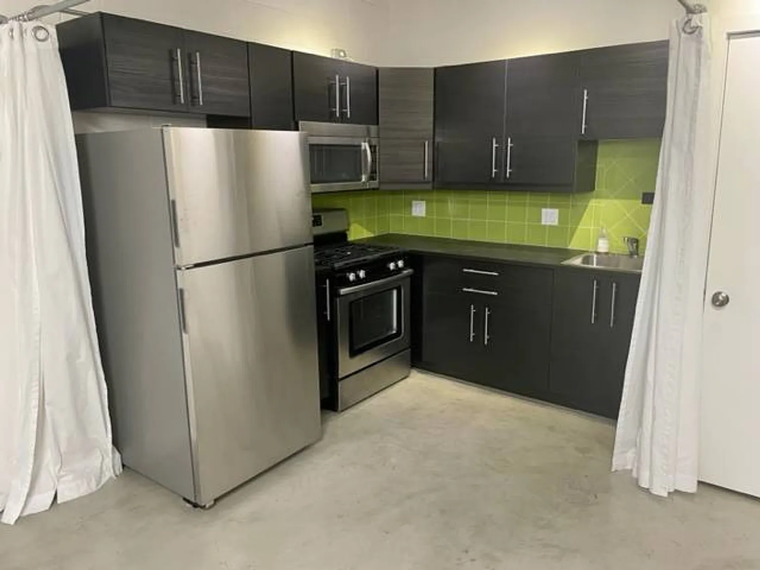 Mission Hills Studio for Residence or Office — Photo 3